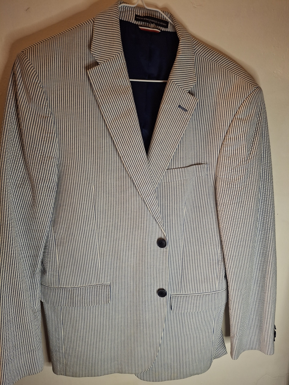 Macy's Tommy Hilfiger Navy & White Striped Seersucker Sport Coat